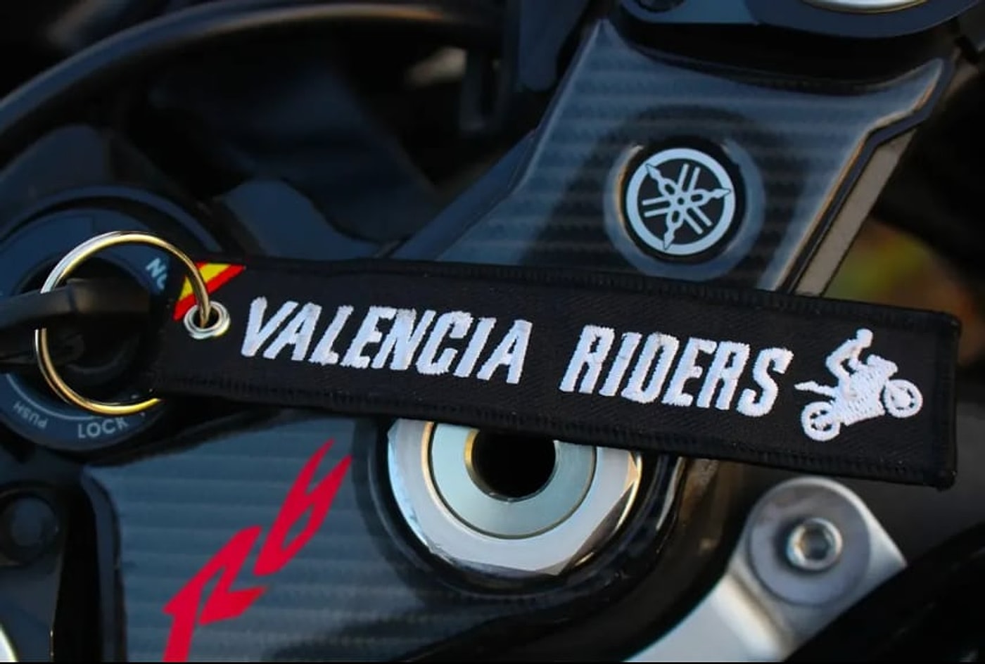 Personalización para Valencia Riders — Llaveros bordados